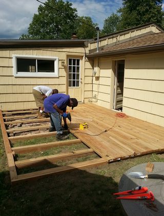 DIY Floating Deck : 7 Steps (with Pictures) - Instructables Floating Deck Under Deck, Floating Deck Ideas, Diy Floating Deck, Floating Deck Plans, Deck Alternatives, Ground Deck, Small Backyard Decks, Ground Level Deck, Building A Floating Deck