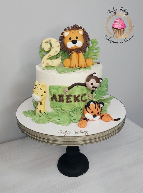 Animal Theme Cake Jungle Safari Birthday Party Ideas, Jungle Theme Cake Without Fondant, Safari Cake Design, Zoo Theme Birthday Cake, Animal Theme Cake, Simba Cake, Firefighter Birthday Cakes, Album Cake, Jungle Theme Cake