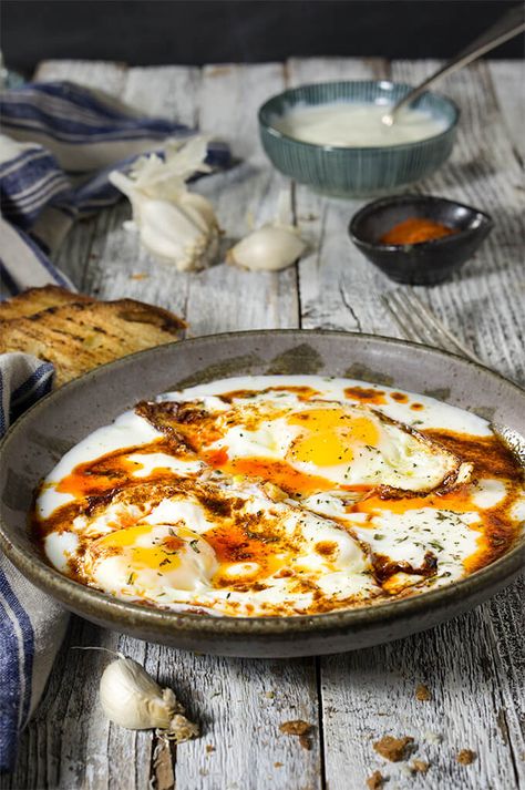 Eggs in garlicky yogurt {butter paprika sauce   feta cheese} - Viktoria's Table Best Egg Recipes, Ways To Cook Eggs, Hungarian Paprika, Paprika Sauce, Egg Dish, Plain Yogurt, Breakfast Brunch Recipes, Breakfast Time, How To Cook Eggs