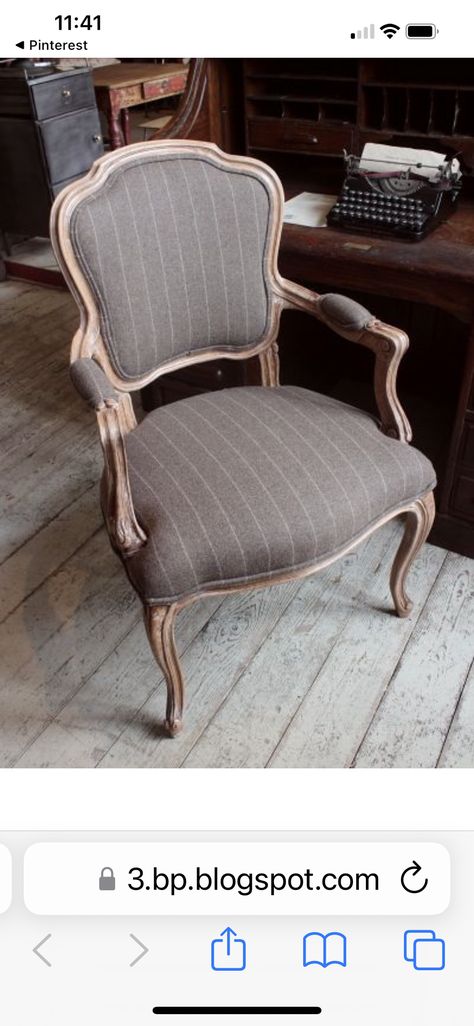 Tweed Chair, Muebles Shabby Chic, Louis Chairs, Chair Redo, Reupholster Chair, Upholstery Ideas, Ikea Chair, Round Chair, French Chairs