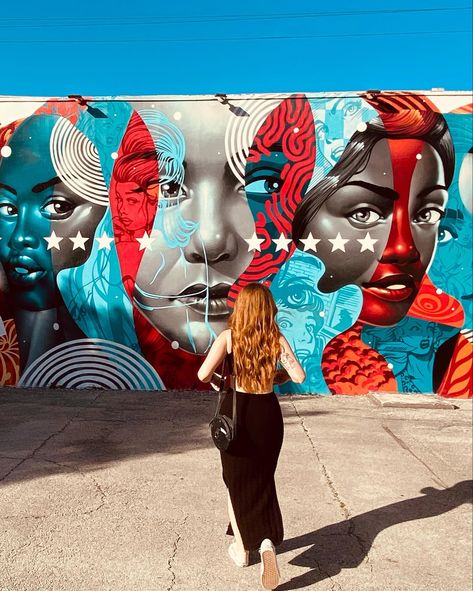 Winwood walls Wynwood Walls Miami, Miami Photos, Wynwood Walls, Photo Inspiration, Photo Ideas, Photo Wall, Miami, Ootd, Wall