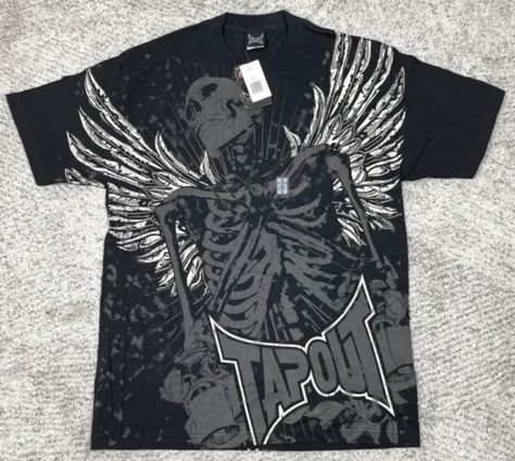 Tapout Shirt Outfit, Gothic Fashion Aesthetic, Early 2000s Grunge, Aesthetic Skull, Y2k 90s Fashion, Affliction Clothing, Emo Shirts, Skeleton Graphic, Grunge Tee