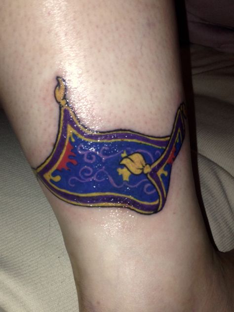 Aladdins magic carpet tattoo. I'm so in love Magic Carpet Tattoo, Aladdin Tattoo Ideas, Carpet Tattoo, Aladdin Tattoo, Birthday Tattoos, Aladdin Magic Carpet, Tattoo Disney, Disney Sleeve, Tattoo Filler