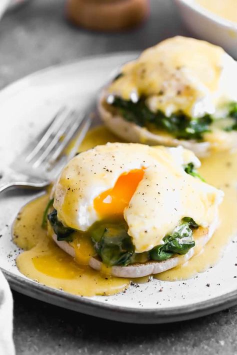 Homemade Hollandaise Sauce, Best Egg Recipes, Best Egg Salad Recipe, Florentines Recipe, Eggs Florentine, Easy Egg Recipes, Sauce Hollandaise, Egg Dishes, Egg Recipes For Breakfast