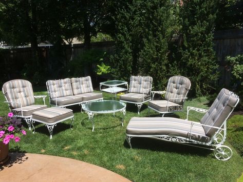 [Promotion] 28 Wrought Iron Patio Furniture Tips and Tricks You Don't Want To Miss 2023 #wroughtironpatiofurniture Vintage Metal Glider, Mid Century Modern Patio, Wrought Iron Patio Set, Vintage Patio Furniture, Vintage Outdoor Furniture, Dream House Bedroom, Vintage Patio, Wrought Iron Patio Furniture, Aluminum Patio Furniture