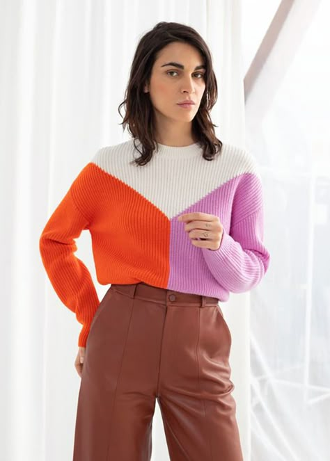 @STYLECASTER's roundup of the best sweaters for spring 2019 | transitional wardrobe and outfit ideas: @andotherstories Colorblock Sweater - under $100 Styles For Winter, Colour Block Sweater, Spring Sweaters, Rib Knit Sweater, Textured Knit Sweater, Trouser Outfits, Cute Sweater, Spring Sweater, Ribbed Knit Sweater