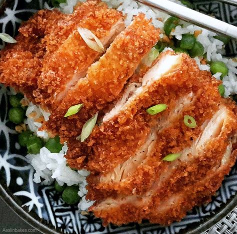 Crispy Chicken Katsu, Japanese Fried Chicken, Fried Chicken Cutlets, Chicken Cutlet Recipes, Breaded Chicken Cutlets, Chicken Over Rice, Chicken Cutlet, Chicken Katsu, Cutlets Recipes