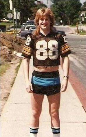 . Fashion 80s, Football, Crop Tops, American Football