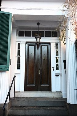 This is the kind of narrow double door I want for my future front door. Narrow Double Front Doors, Small Double Door Entryway, Narrow Double Doors Entrance, Orange Front Doors, Double Door Entryway, Double Door Entrance, Double Doors Exterior, Blue Front Door, Front Door Makeover