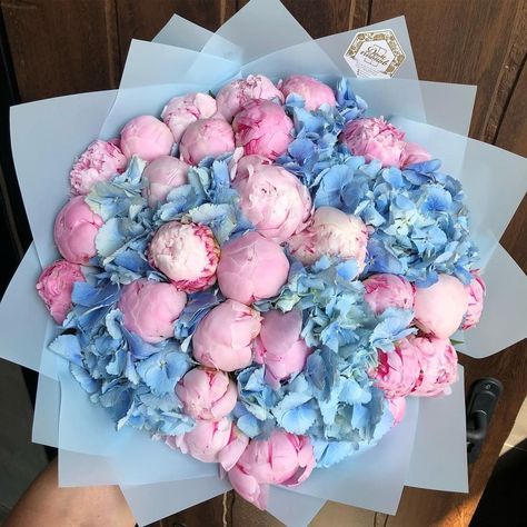 Roses Peonies, Blue Peonies, Gorgeous Flowers, No Rain, Beautiful Flower Arrangements, Luxury Flowers, Flower Bouquet Wedding, Fairytale Wedding, Flower Beauty