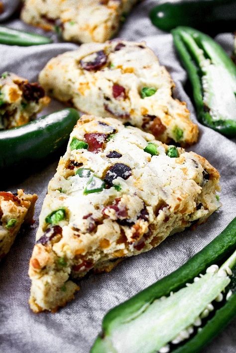 Jalapeño Scones, Keto Breakfast Recipes, Nut Free Recipes, Low Carb Breakfast Recipes, Bacon Cheddar, Low Carb Breakfast, Net Carbs, Easy Delicious Recipes, Keto Bread