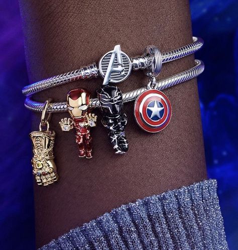 Pandora Charm Bracelet Marvel, Marvel Pandora Bracelet, Marvel Pandora, Avengers Bracelet, Pandora Marvel, Marvel Jewelry, Наташа Romanoff, Pandora Bracelet Charms Ideas, Everyday Cosplay