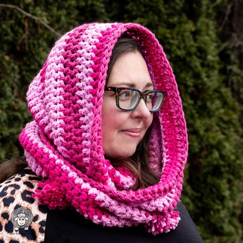 Enid Sinclair Snood, Enid Snood Pattern, Enid Snood Crochet Pattern, How To Crochet A Snood, Easy Snood Crochet Pattern, Crocheted Snood Free Pattern, Crochet Snood Wednesday, Easy Crochet Snood Free Pattern, Free Snood Crochet Pattern