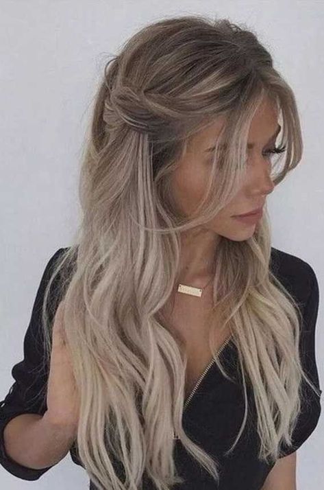 Partial Updo, Hairstyles Casual, Boho Hairstyle, Simple Prom Hair, Half Up Half Down Hairstyles, Really Long Hair, Prom Hairstyles For Long Hair, Hairstyles Wedding, Half Up Half Down Hair