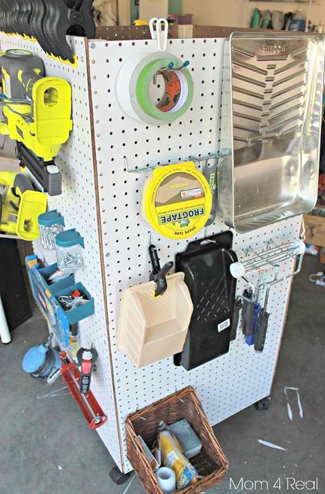 Portable Tool Caddy | The DIY Garage Clutter Buster Guide [Infographic] Portable Storage Buildings, Portable Tool Storage, Garage Clutter, Pegboard Storage, Portable Garage, Pegboard Organization, Garage Tool Organization, Garage Organize, Storage Caddy