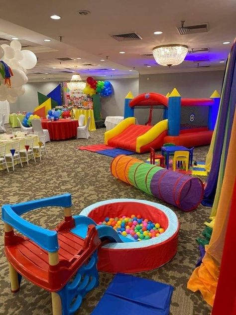 Party Room Ideas Birthday, Indoor 2nd Birthday Party Ideas, Indoor Home Birthday Party Ideas, Soft Play Birthday Party Ideas, Playroom Birthday Party, Cocomelon Bedroom Ideas, Toddler Party Activities Indoor, Birthday Party Play Area, Indoor 1st Birthday Party Ideas