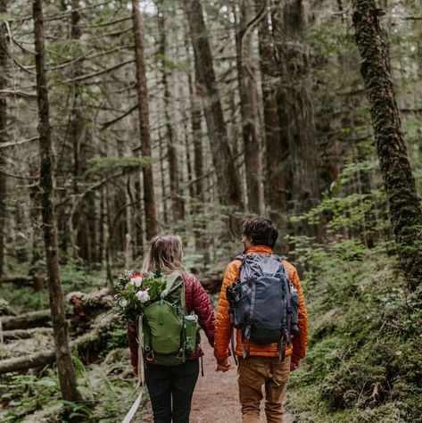 Hiking Couple, Diablo Lake, Pnw Elopement, Lake Elopement, Cascades National Park, Outdoorsy Couple, Adventurous Wedding, Cascade National Park, Photography Group