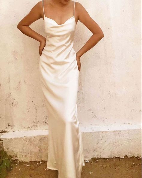 Gala Fashion, Silk Wedding Dress, Wedding Dresses Satin, Dress Silk, Silk Wedding, Wedding Dress Trends, Silk Slip Dress, Satin Wedding, White Bridal