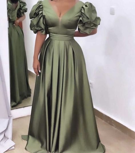 Plain Material Styles For Ladies, Duchess Material, Material Styles For Ladies, Material Styles, Materials Gown Style, Gown Dress Design, Shirt Gown, Bubu Gown Styles, Modest Dresses Fashion