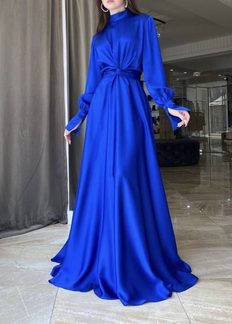 Modest Dresses For Church, Gaun Tulle, Prom Dress Royal Blue, Royal Blue Evening Dress, Blue Evening Dress, Dress Royal Blue, Soiree Dress, Royal Blue Prom Dresses, Chique Outfits