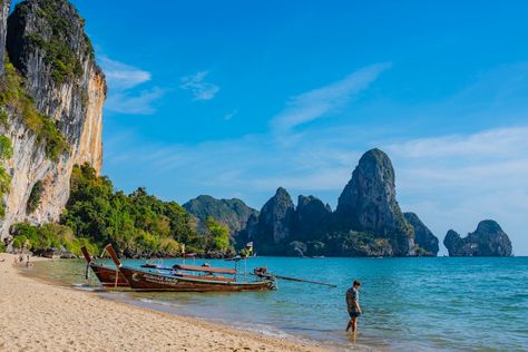 Whether you want to compare Ao Nang vs Railay Beach, or simply need some general inspiration, my Krabi travel guide will get you on your way. Krabi Town, Thailand Destinations, Thailand Island Hopping, Thailand Itinerary, Railay Beach, Ao Nang, Tropical Resort, Northern Thailand, Island Tour