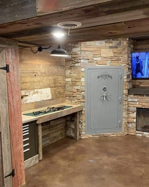 Hunting Room Design, Detailed House, Exclusive House Plan, Gear Room, Man Cave Room, Hunting Room, Barn Style House Plans, Dream Life House, Safe Room