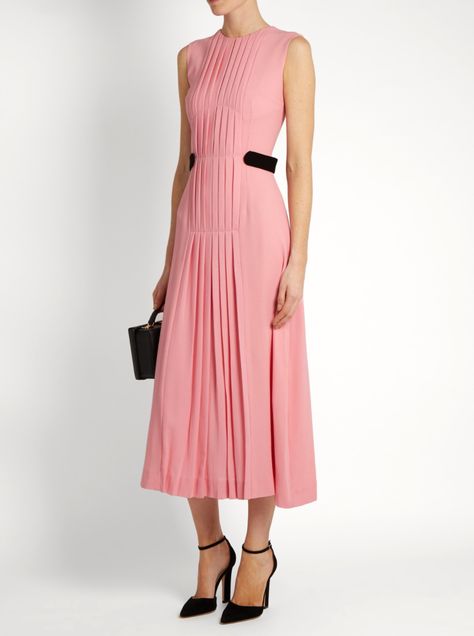 Crepe Midi Dress, Royal Clothing, Emilia Wickstead, Rose Dress, Light Summer, Vogue Fashion, Crepe Dress, Event Dresses, Cinched Waist