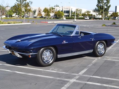 Old School Corvette, 67 Corvette, Old Vintage Cars, Car Inspiration, Classy Cars, Pretty Cars, Street Cars, Car Girls