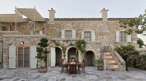 Alaçati Stone House / Erdem Hamza Architecture | ArchDaily Italian Villa Exterior, Italian House Interior, South Of France House, Old Italian House, Mallorca House, Rustic Mediterranean, Mediterranean Mansion, Mediterranean Aesthetic, Italian Country