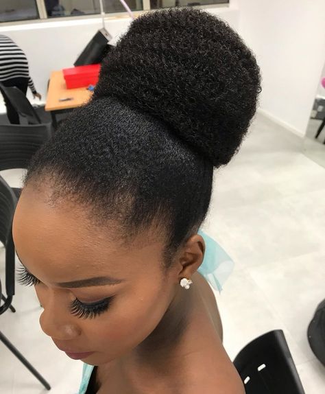 Natural Hair Twist Styles, Packing Gel, Updo Cabello Natural, Gel Hairstyles, Natural Hair Ponytail, Natural Hair Wedding, Natural Updo, Natural Wedding Hairstyles, Natural Hair Bun Styles