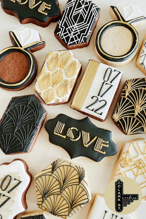 Art Deco Cookies Decorated, Roaring 20s Cookies, Gatsby Engagement Party, Art Deco Cookies, Great Gatsby Food Ideas, 40s Wedding Theme, Gatsby Desserts, 1920 Food, Roaring 20s Wedding Theme