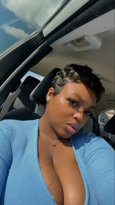 Pixie Cut 🩵 Pixie Hairstyles Round Face For Women, Pixie Cut Black Women Round Faces, Pixie Haircut For Black Women Round Face, Plus Size Pixie Haircut, Pixie Cuts Black Women, Round Face Pixie Cut, 90s Pixie Cut Black Women, Black Women Pixie Haircut, Hairstyles On Black Women