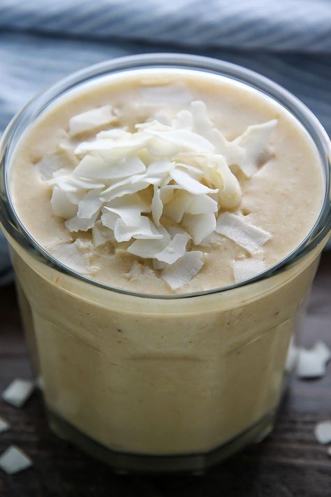 Coconut Cream Pie Smoothie, Peach Daiquiri Recipe, Frozen Daiquiri Recipe, Mulled Cider Recipe, Dried Banana Chips, Pineapple Casserole, Protein Muffin Recipes, Frozen Daiquiri, Yummy Summer Drinks