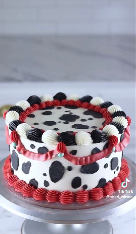 Dalmatian Cake, 101 Dalmatian Party Food, 101 Dalmatians Birthday Cake, 101 Dalmatians Cake, 101 Dalmatians Party Food, 101 Dalmatians Cake Ideas, Dalmatian Cake Ideas, 101 Dalmatians Cupcakes, Cow Birthday Cake