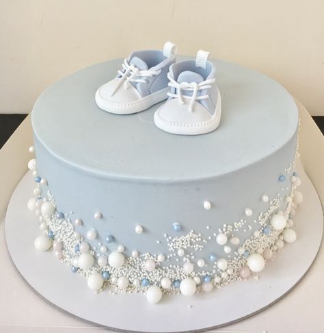 Boys Christening Cake, Boys Christening Cakes, Baby Boy Christening Cake, Recipe Birthday Cake, Cake Recipe Birthday, Blue Baby Shower Cake, Baptism Cake Boy, Cake Decorations Ideas, Christening Cake Boy