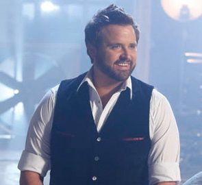 Randy Houser - Wikipedia Randy Houser, Famous Country Singers, Jamey Johnson, Country Musicians, Outlaw Country, Manly Men, Country Men, Luke Bryan, Live Performance