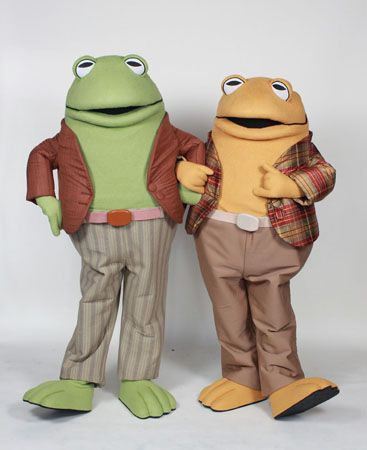 Frog & Toad - Costume Specialists Frog And Toad Cosplay, Frog And Toad Halloween Costume, Frog And Toad Clothes, Frog And Toad Outfit, Frog And Toad Costume Diy, Frog And Toad Costume, Frog Costume Diy, Toad Cosplay, Sammy Rae