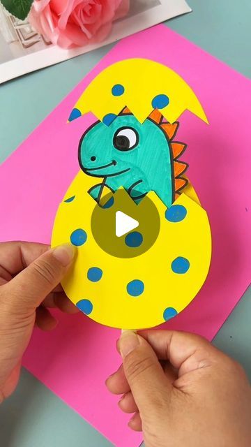 Dragon Paper Plate Craft, Hatching Egg Craft, Dragon Crafts For Kids, Dragon Egg Craft, Egg Hatching, Dragon Project, Paper Dragon, Dragon Kid, Dragon Crafts