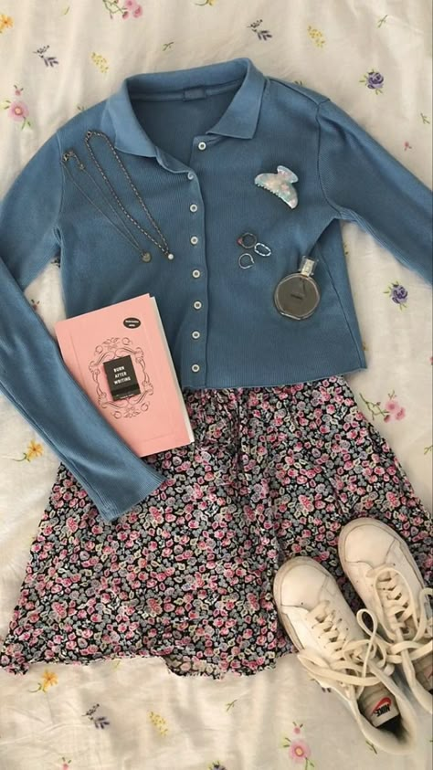 Lara Jean Covey Outfits Aesthetic, Lara Jean Aesthetic Outfits, Lara Jean Outfits Inspiration, Lara Jean Covey Outfits, Lara Jean Aesthetic, Aesthetic Dior, Lara Jean Covey, Laura Jean, 20s Outfit