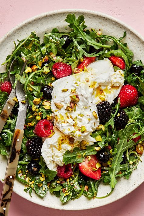 Orzo Burrata Salad, Best Summer Foods, Starter Salad, Burrata Mozzarella, Salad With Burrata, Balsamic Vinaigrette Salad, Grilled Steak Salad, Best Summer Salads, Salads For A Crowd