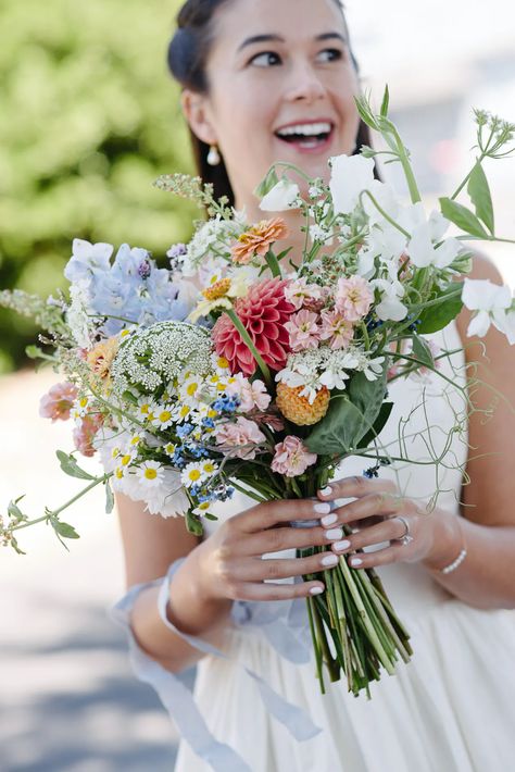 Wildflower Wedding Bouquet, Bridal Bouquet Flowers, Spring Wedding Flowers, Bay Wedding, Beautiful Wedding Venues, Floral Arrangements Wedding, Wildflower Wedding, Bouquet Of Flowers, Wedding Mood