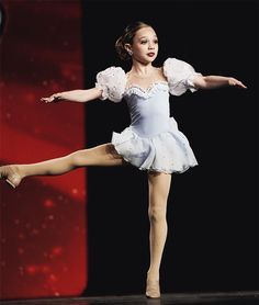 Maddie Dance Moms Chloe Lukasiak, Dance Moms Outfits, Dance Moms Chloe, Dance Moms Season, Dance Moms Costumes, Dance Moms Facts, Dance Moms Maddie, Dance Moms Pictures, Dance Moms Dancers