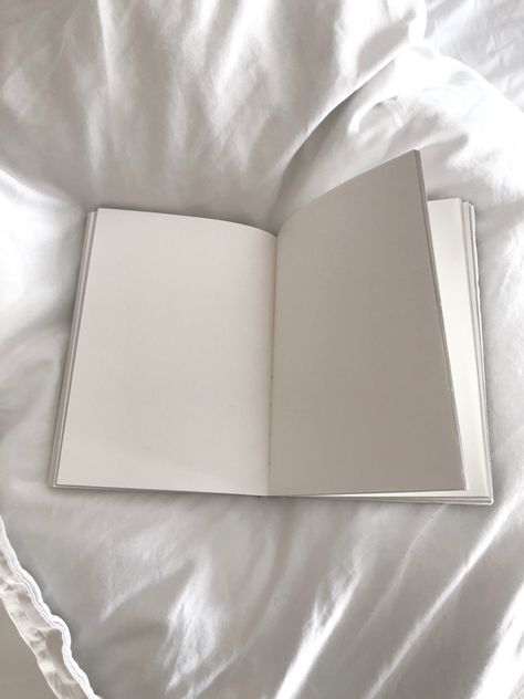 White Peaceful Aesthetic, Blank Journal Pages Aesthetic, White Book Aesthetic, White Journal, Minimal Book Aesthetic, White Aesthetic Book, White Page, White Planner Aesthetic, Plain Book Page Aesthetic