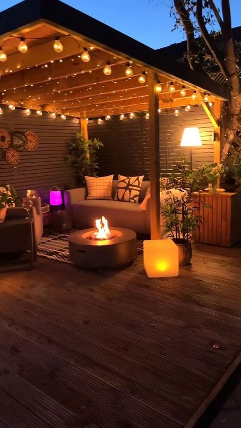 "Elevate your outdoor space with mesmerizing modern garden lighting! Explore innovative ideas to cast a warm glow on your garden oasis. From chic fixtures to ambient LEDs, discover ways to turn your nights into enchanting experiences. 🏡🌙 #ModernGarden #OutdoorLighting #GardenDesign" Modern Garden Lighting, Outdoor Patio Designs, Pergola Lighting, Back Garden Design, Deck Designs Backyard, Backyard Renovations, Patio Garden Design, Backyard Lighting, Have Inspiration