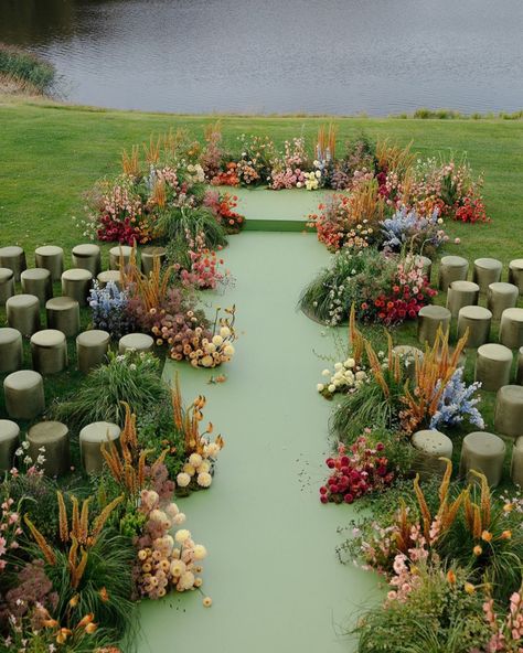 30 Fresh Ideas for Unique Aisle and Ceremony Seating Wedding Aisle Decorations Outdoor, Wedding Reception Seating, Groom Photoshoot, Groom Photography, Aisle Flowers, Dream Wedding Decorations, Luxury Wedding Decor, Wedding Ceremony Photos, Unconventional Wedding