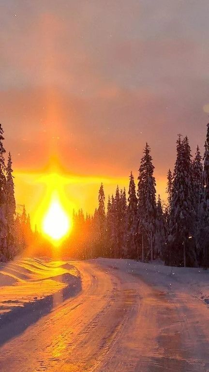 Sunset Road, Snow Photography, Winter Schnee, Sunrise Photos, Winter Sunset, Winter Nature, Winter Scenery, Winter Beauty, Snow Scenes