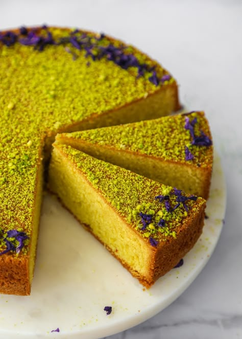 Saffron Olive Oil Cake Saffron Cake, Saffron Recipes, Oil Cake, Olive Oil Cake, Milk Cake, Fancy Desserts, Yes I Have, Bread Cake, Savoury Cake