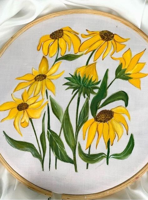 Floral sunflower design on fabric for fabric painting with acrylics 💛🌻 Sunflower Fabric Painting, Painted Pillows, Design On Fabric, Painting With Acrylics, Hand Painted Pillows, Fabric Paint Designs, White Sunflowers, Sunflower Painting, Painted Leaves