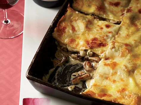 Wild Mushroom Lasagna Mushroom Lasagna Recipe, Pumpkin Lasagna, Mushroom Lasagna, Vegetarian Thanksgiving Recipes, Cheese Lasagna, Vegetarian Pasta Recipes, Vegetarian Thanksgiving, Wild Mushroom, Vegetarian Pasta