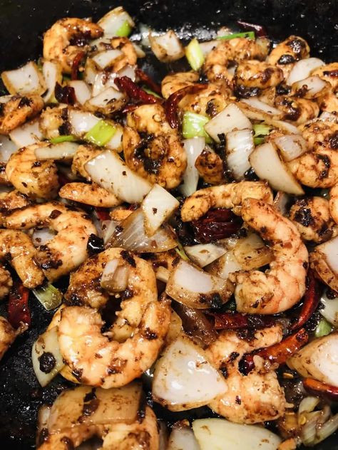 Easy Mouthwatering Shrimp With Black Bean Sauce! - Explore Cook Eat Black Bean Shrimp, Black Bean Sauce Recipe, Shrimp Stuffed Mushrooms, Rice And Beans Recipe, Authentic Asian Recipes, Poached Salmon, Shrimp Soup, Bean Sauce, Chinese Cooking Recipes